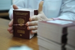 В России сократят срок выдачи загранпаспорта