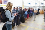 Пассажиры пермского аэропорта смогут показывать талон на экране смартфона 