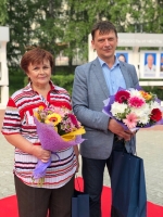 Фотографии двух врачей из городской больницы можно увидеть на "Доске почёта"