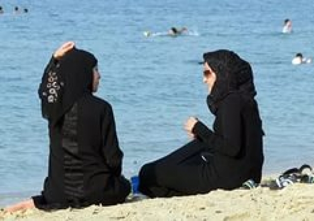 Курорты Египта вводят запрет на посещение для женщин в хиджабах
