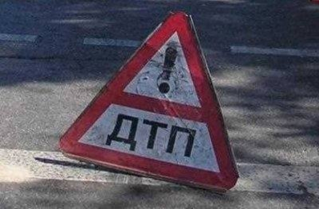 На трассе Пермь-Березники в ЛЭП «врезалась» иномарка