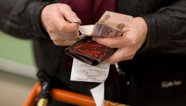 Падения реальных доходов россиян достигли максимума за семь лет