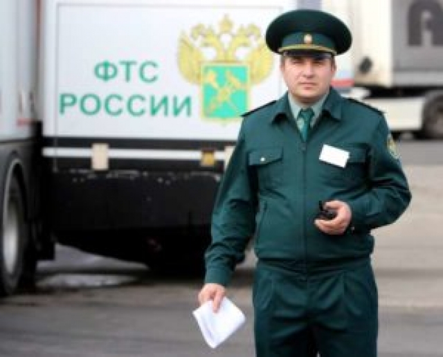 Таможенники получат право останавливать автомобили