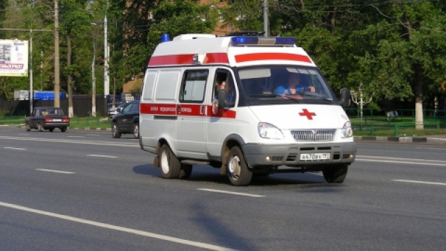 В Березниках во время столкновения трех автомобилей пострадали два водителя
