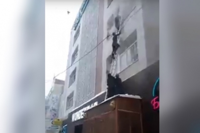 В центре Перми во время пожара пострадали 14 человек