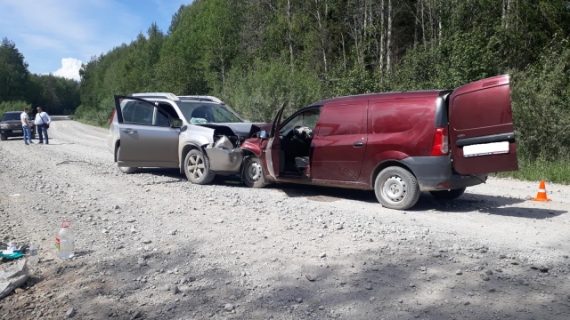 В районе Романово в ДТП пострадали 2 человека