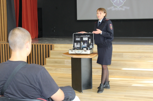 Полицейские проводят агитационные мероприятия