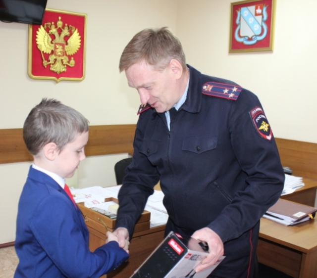 «Мои родители работают в полиции»